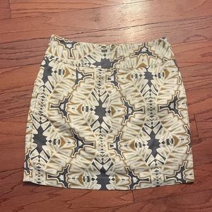 Banana Republic size zero neutral palm print mini skirt with pockets